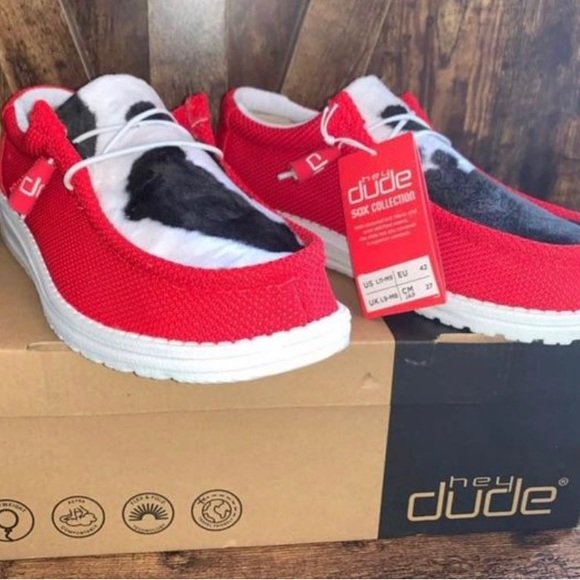 Customized strawberry milk hey dudes - Picture 4 of 7